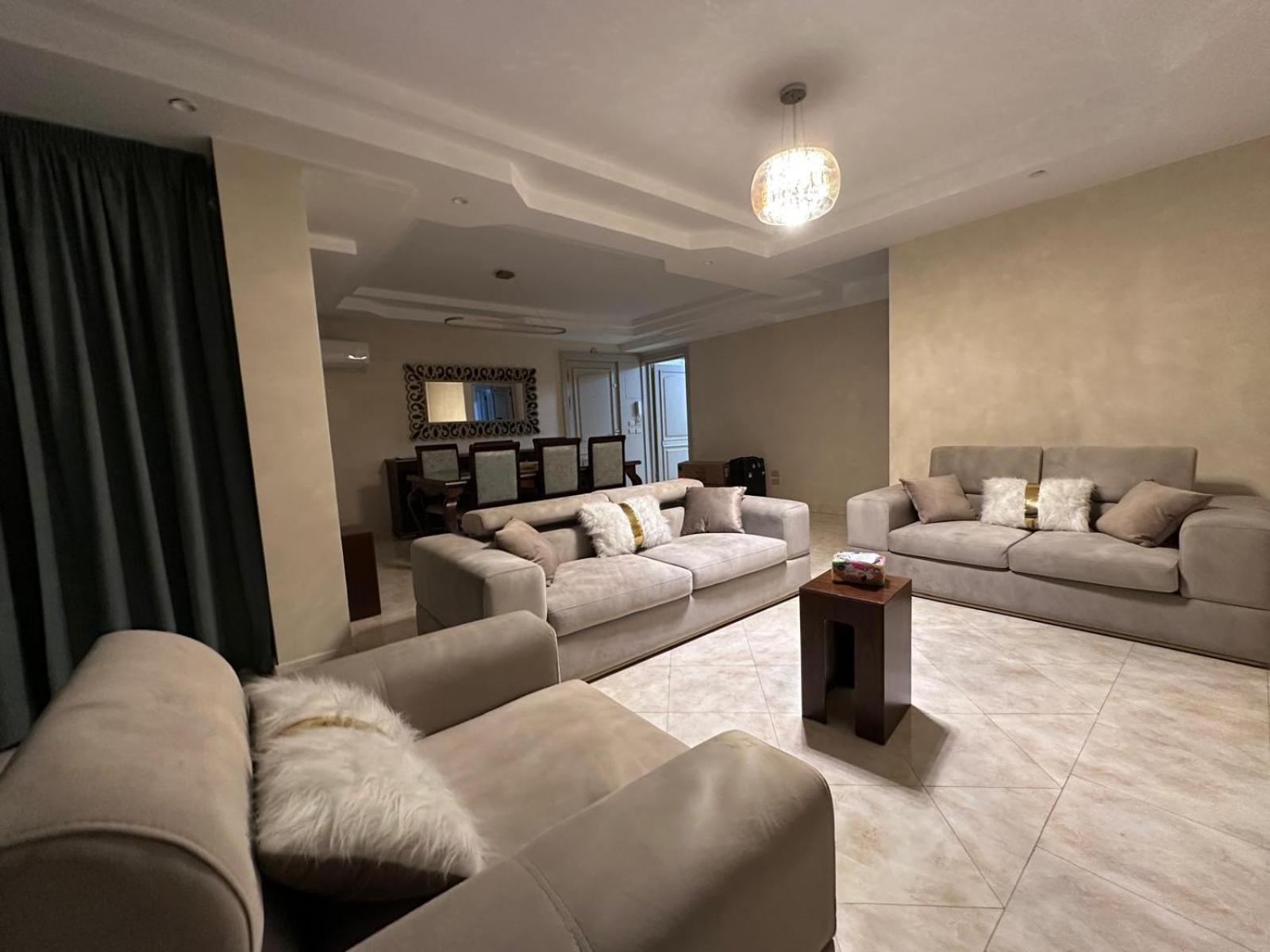 Gate Apartment